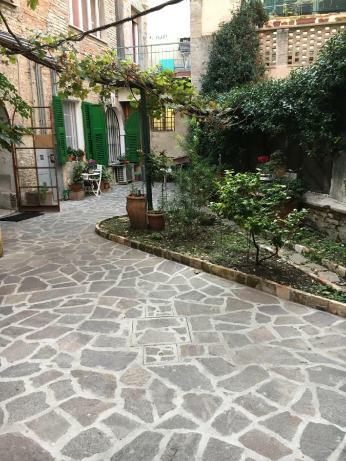 Ferienwohnung Res. CENTRO STORICO Fano Exterior foto